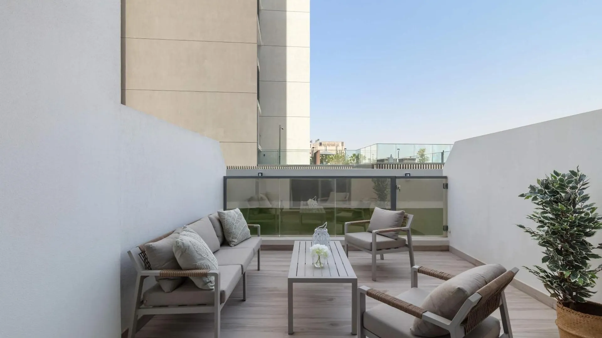 Brand New Sleek Luxury Studio Dubai