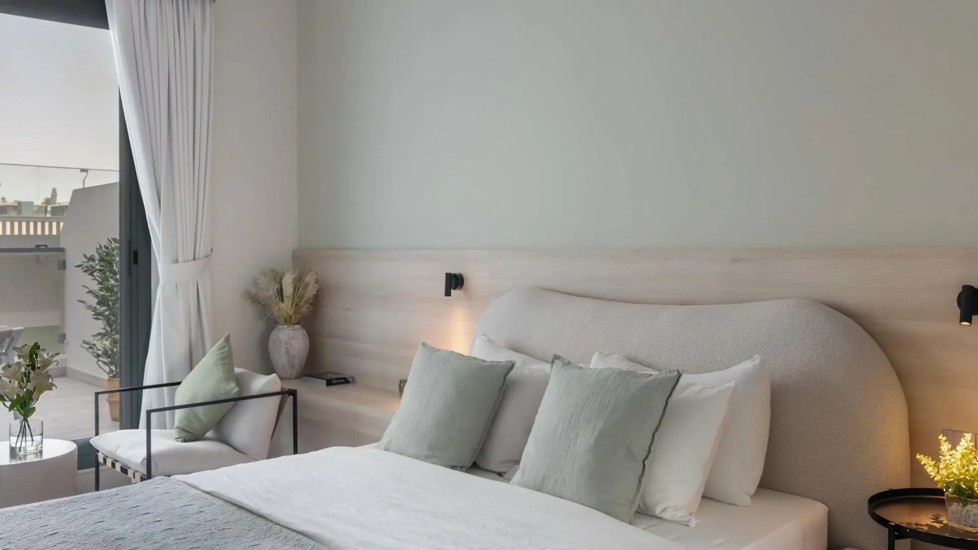 Brand New Sleek Luxury Studio Dubai 0*,  United Arab Emirates