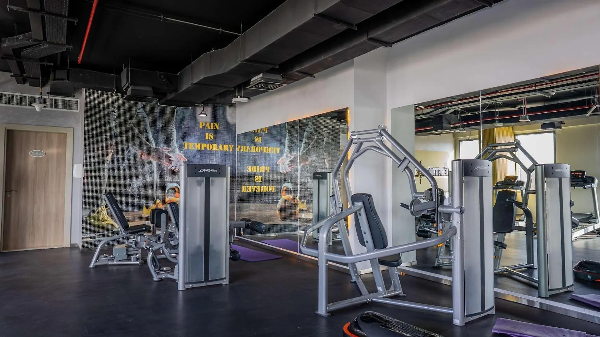 Brand New Sleek Luxury Studio Dubai United Arab Emirates