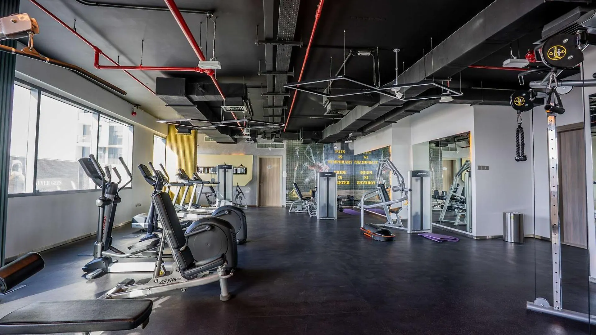 Brand New Sleek Luxury Studio Dubai 0*,  United Arab Emirates