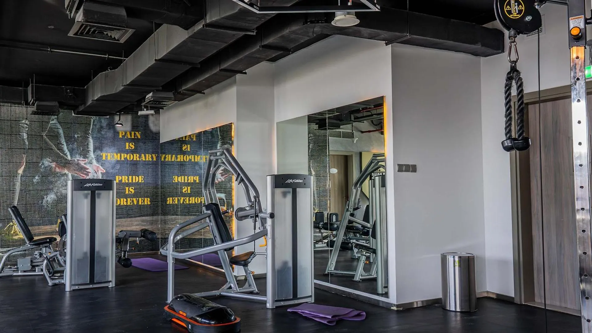 Apartment Brand New Sleek Luxury Studio Dubai