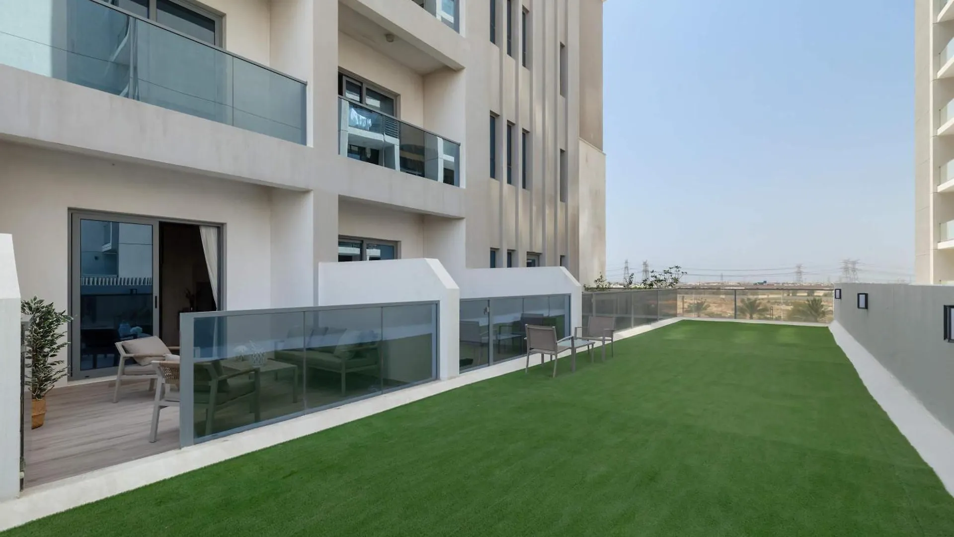 Brand New Sleek Luxury Studio Dubai 0*,